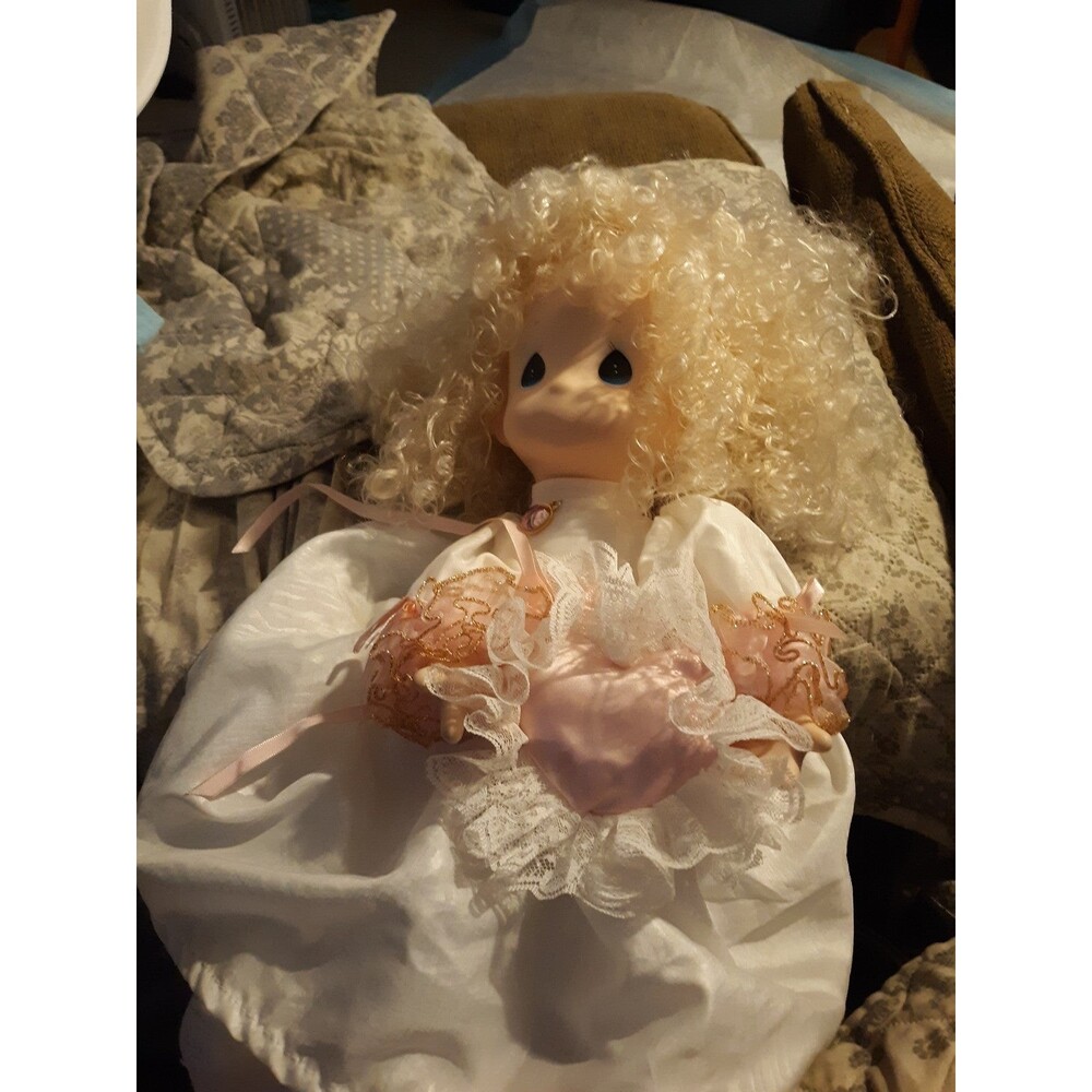 VTG 1992 PRECIOUS MOMENTS EMILY 16" STUFFED DOLL